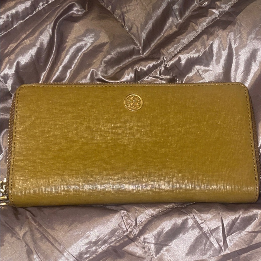 Tory Burch Women's Wallet